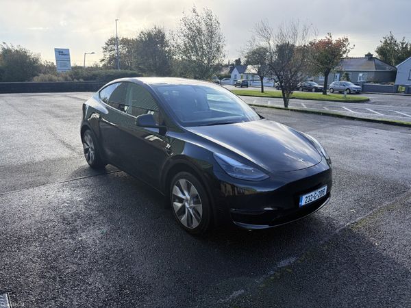 Tesla Model Y MPV, Electric, 2023, Black