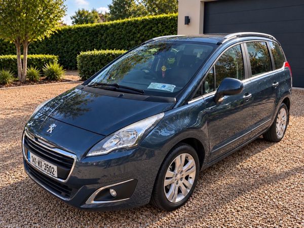 Peugeot 5008 MPV, Diesel, 2014, Blue