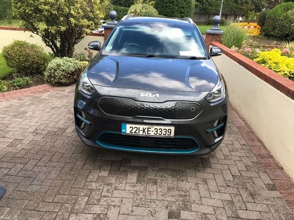 Kia e-Niro Estate/Jeep, Electric, 2022, Grey