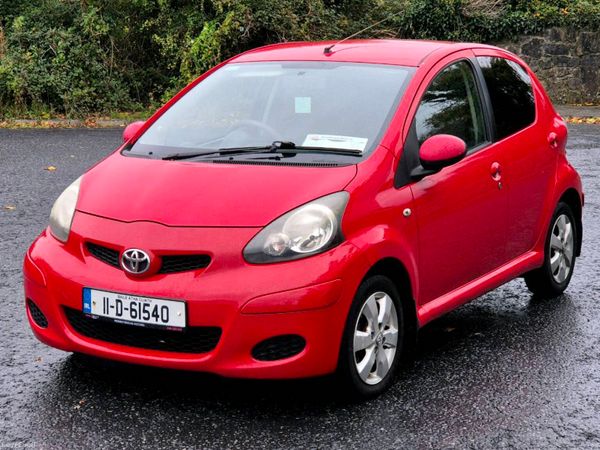 Toyota Aygo Hatchback, Petrol, 2011, Red