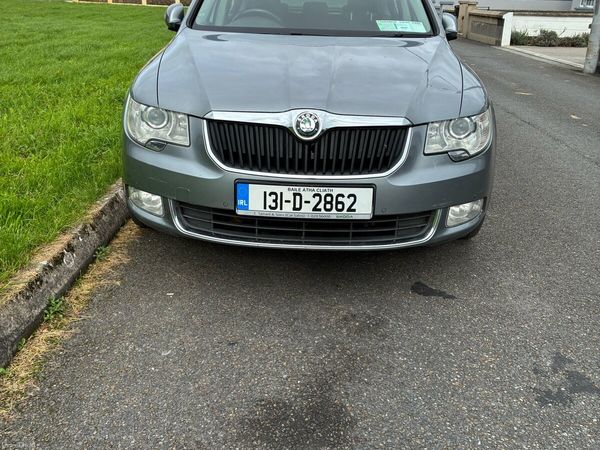 Skoda Superb Saloon, Diesel, 2013, Grey