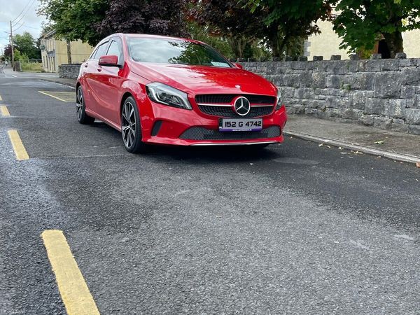Mercedes-Benz A-Class Hatchback, Petrol, 2015, Red