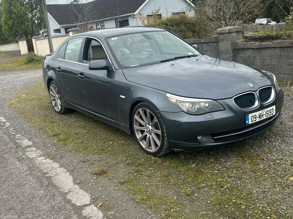 BMW 5-Series Saloon, Diesel, 2009, Grey