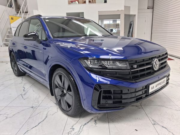 Volkswagen Touareg SUV, Petrol Plug-in Hybrid, 2026, Blue