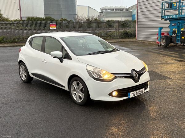 Renault Clio Hatchback, Diesel, 2013, White