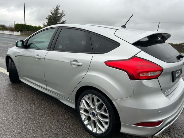 Ford Focus Hatchback, Diesel, 2018, Silver