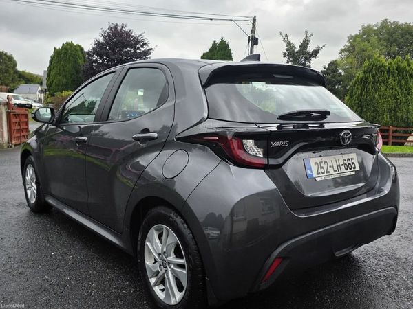 Toyota Yaris Hatchback, Petrol Hybrid, 2025, Grey