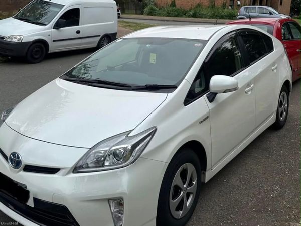 Toyota Prius Hatchback, Petrol Hybrid, 2013, White