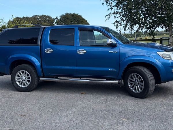 Toyota Hilux Pick Up, Diesel, 2016, Blue