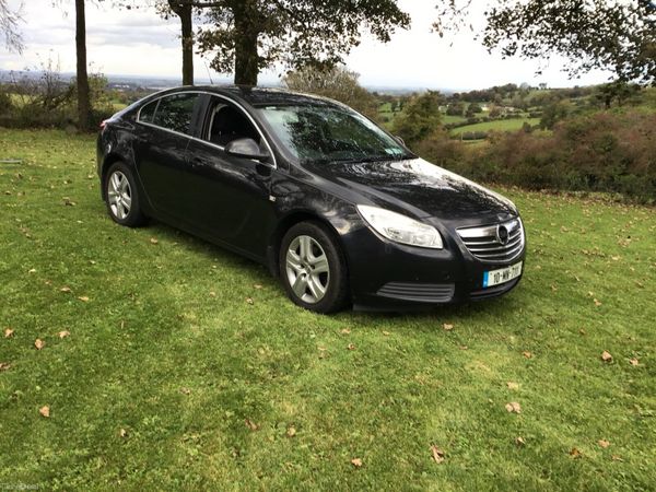 Vauxhall Insignia Hatchback, Diesel, 2010, Black