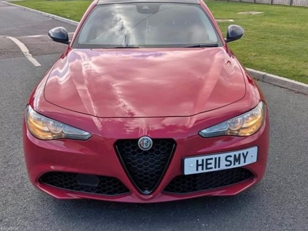 Alfa Romeo Giulia Saloon, Diesel, 2018, Red