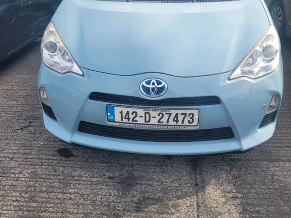 Toyota Aqua Hatchback, Petrol Hybrid, 2014, Silver