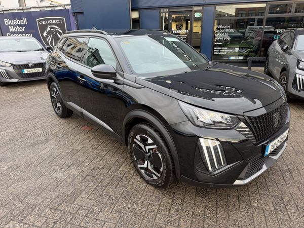 Peugeot 2008 MPV, Petrol, 2024, Black