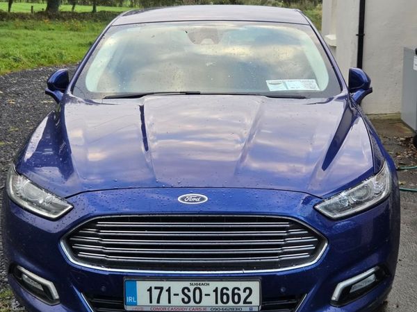 Ford Mondeo Hatchback, Diesel, 2017, Blue