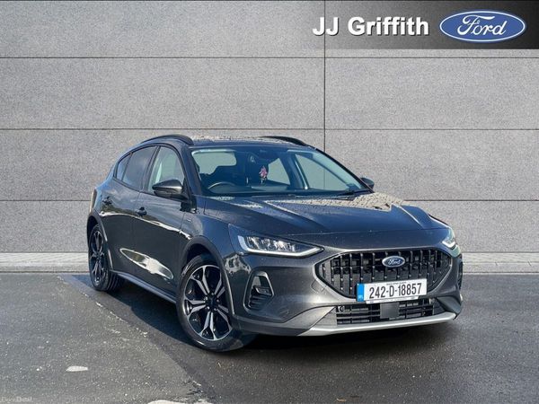 Ford Focus Hatchback, Petrol Hybrid, 2024, Grey