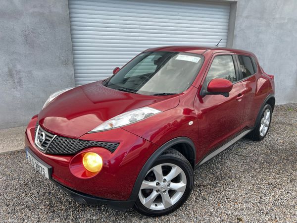 Nissan Juke SUV, Petrol, 2012, Red