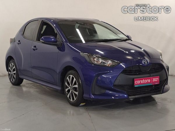 Toyota Yaris Hatchback, Petrol Hybrid, 2021, Blue
