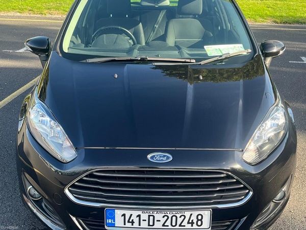 Ford Fiesta Hatchback, Petrol, 2014, Black