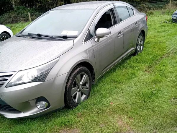 Toyota Avensis Saloon, Diesel, 2015, Bronze
