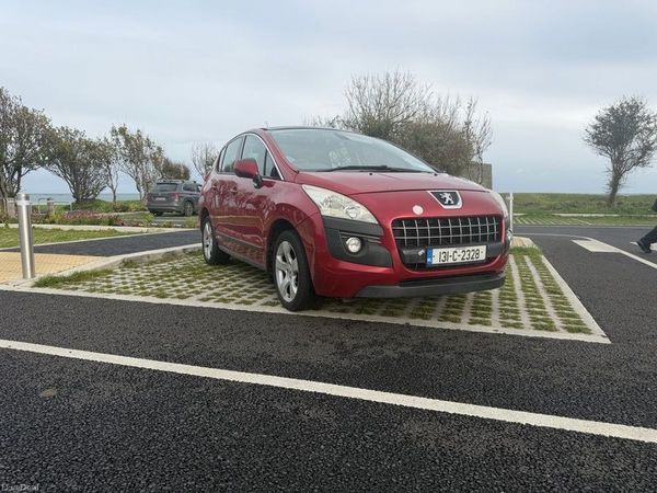 Peugeot 3008 MPV, Diesel, 2013, Red