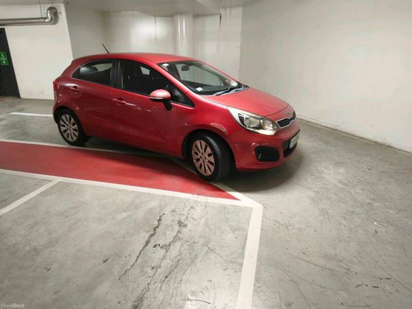 Kia Rio Hatchback, Petrol, 2012, Red
