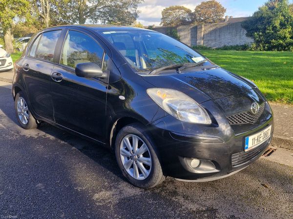 Toyota Yaris Hatchback, Petrol, 2011, Black