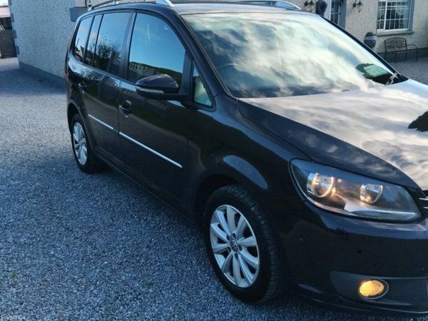 Volkswagen Touran MPV, Diesel, 2014, Black