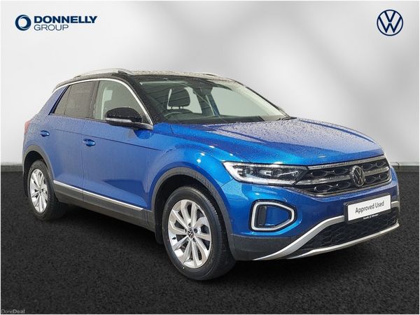 Volkswagen T-Roc Hatchback, Petrol, 2022, Blue