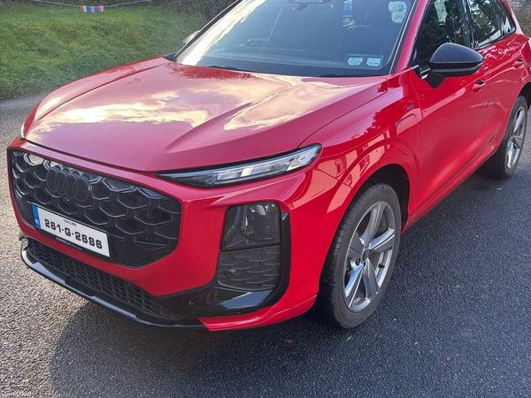 Audi Q3 SUV, Petrol Plug-in Hybrid, 2026, Red