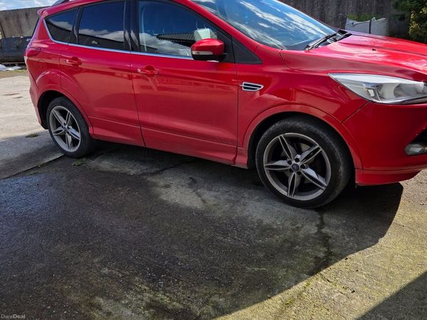 Ford Kuga SUV, Diesel, 2015, Red