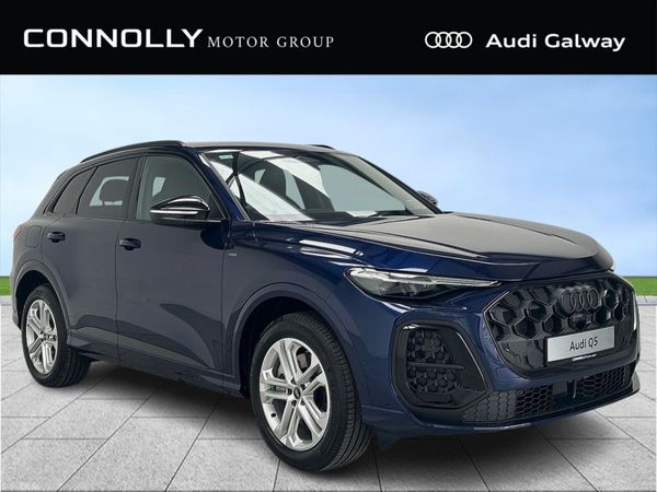 Audi Q5 SUV, Petrol Plug-in Hybrid, 2027, Blue