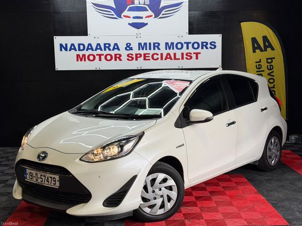 Toyota Aqua Hatchback, Petrol Hybrid, 2019, White