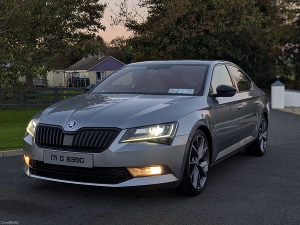Skoda Superb Hatchback, Diesel, 2017, Grey