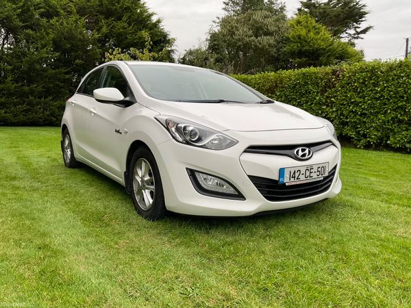 Hyundai i30 Hatchback, Petrol, 2014, White