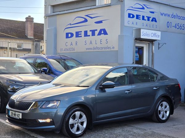 Skoda Octavia Saloon, Petrol, 2020, Grey