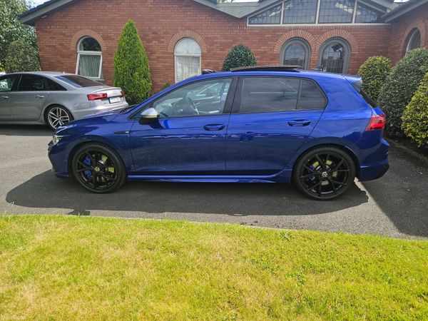 Volkswagen Golf Estate, Petrol, 2021, Blue