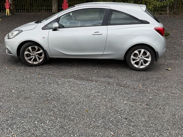 Opel Corsa Hatchback, Petrol, 2016, Silver