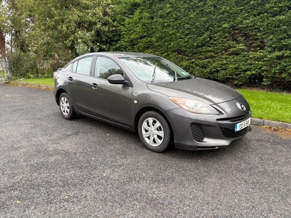 Mazda Mazda3 Saloon, Diesel, 2013, Grey