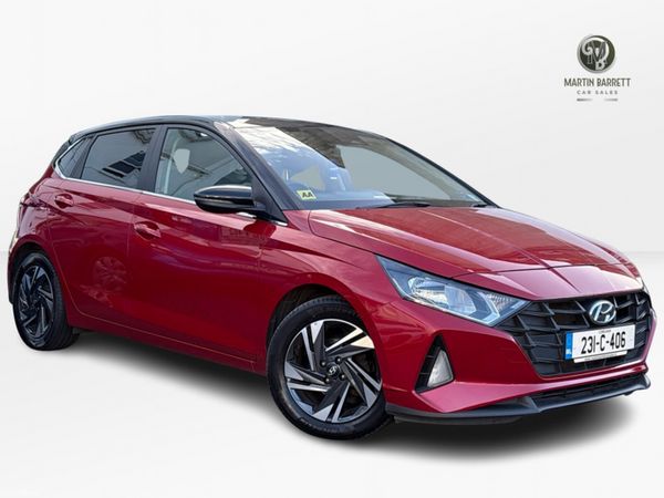 Hyundai i20 Hatchback, Petrol, 2023, Red