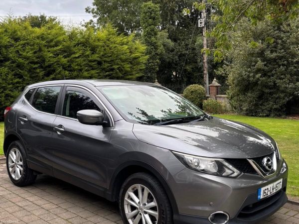 Nissan Qashqai Hatchback, Diesel, 2015, Grey