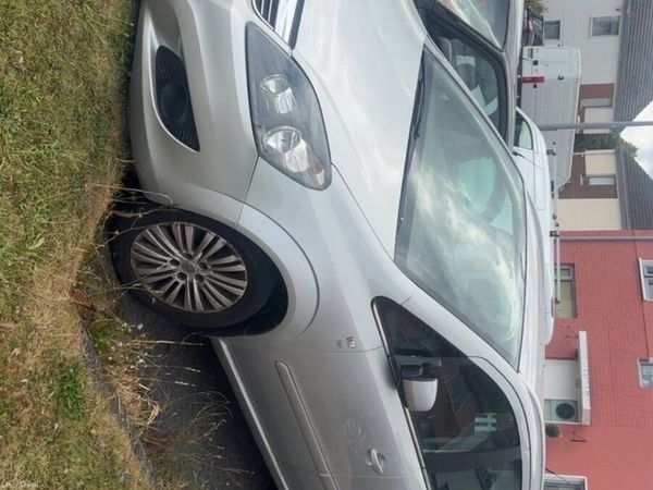 Vauxhall Zafira MPV, Diesel, 2011, Silver