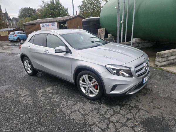 Mercedes-Benz GLA SUV, Diesel, 2014, Silver