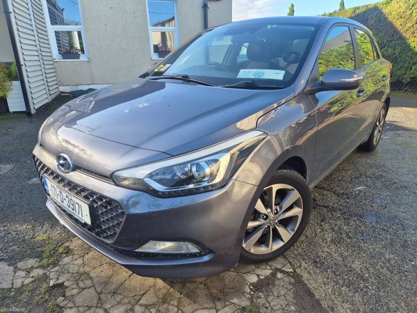 Hyundai i20 Hatchback, Petrol, 2017, Grey