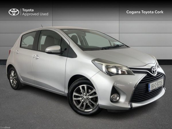 Toyota Yaris Hatchback, Petrol, 2016, Silver