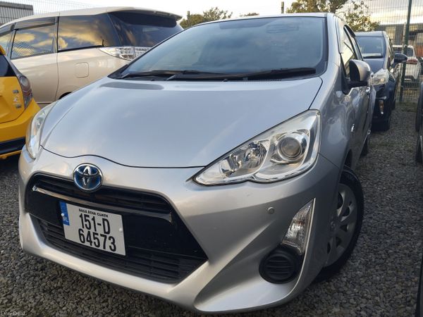 Toyota Aqua Hatchback, Petrol Hybrid, 2015, Silver