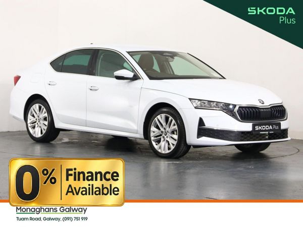 Skoda Octavia Hatchback, Diesel, 2026, White