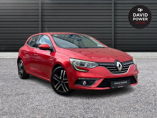Renault Megane Hatchback, Diesel, 2017, Red