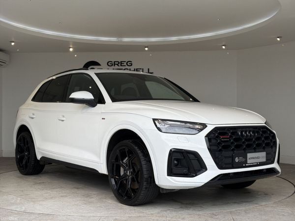Audi Q5 SUV, Petrol Hybrid, 2023, White