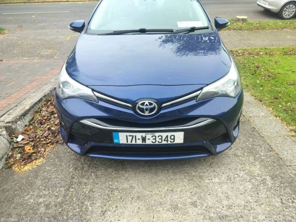 Toyota Avensis Saloon, Petrol, 2017, Blue