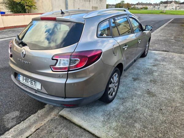 Renault Megane Estate, Diesel, 2011, Gold